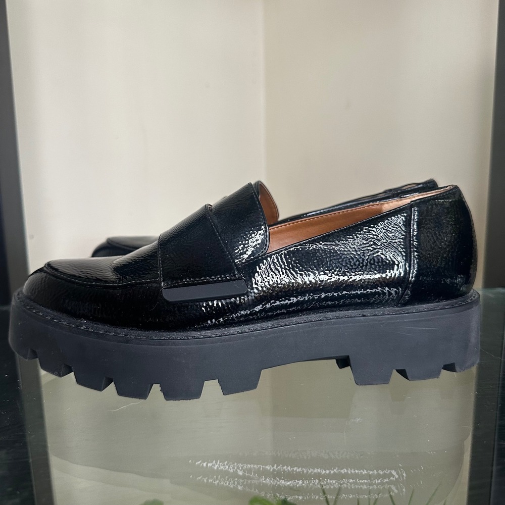 Franco Sarto Black Patent Leather Loafer size 8
